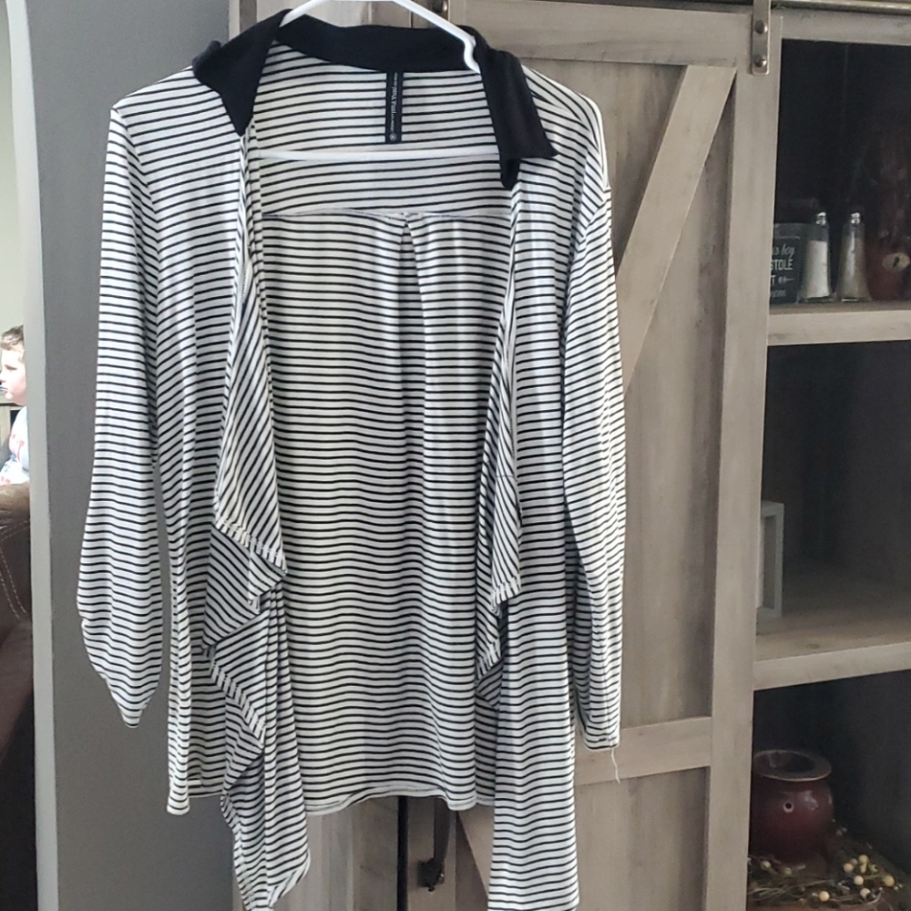 Yuni Womens Top XL